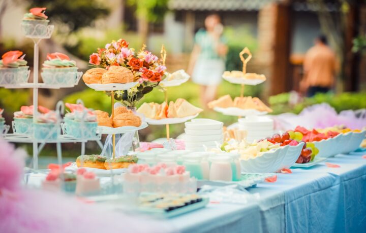 Hochzeitsessen planen: Hochzeitsbuffet oder Hochzeitsmenü?