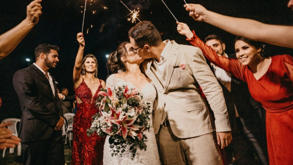 Hochzeit: Traditionelle Aufgaben von Eltern, Trauzeugen & Co