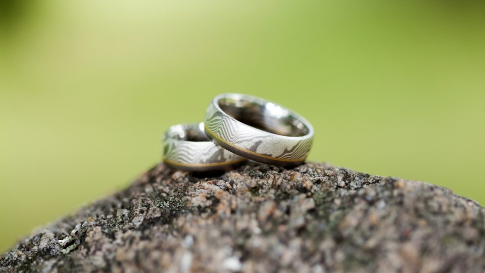 Die Hochzeitsringe - Symbol der Liebe