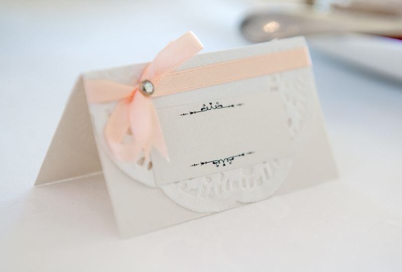 Tischkarten für Hochzeiten: Ein persönliches Willkommen auf den ersten Blick!