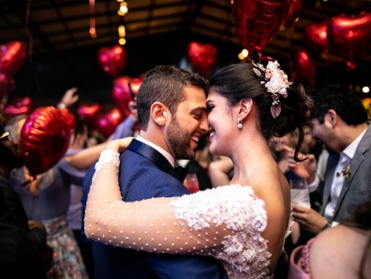 Hochzeit: 50 Lieder, die man für den Eröffnungstanz nutzen kann