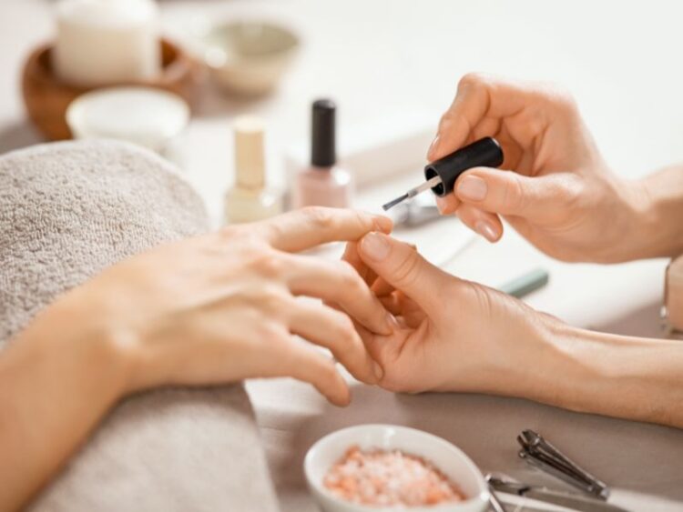 Perfekt gepflegte Hände für den Hochzeitstag: Ein umfassender Ratgeber