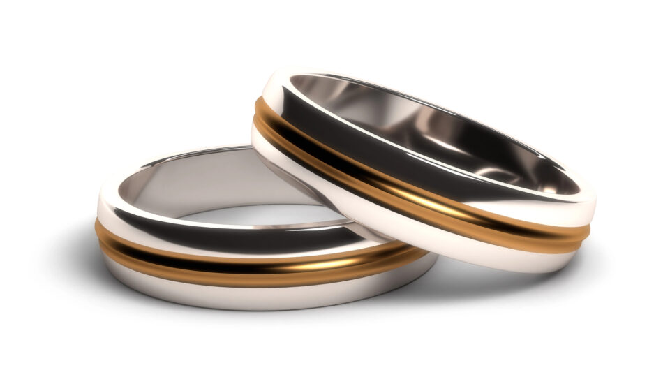 Eheringe aus zwei Materialien - was ist dabei zu beachten?